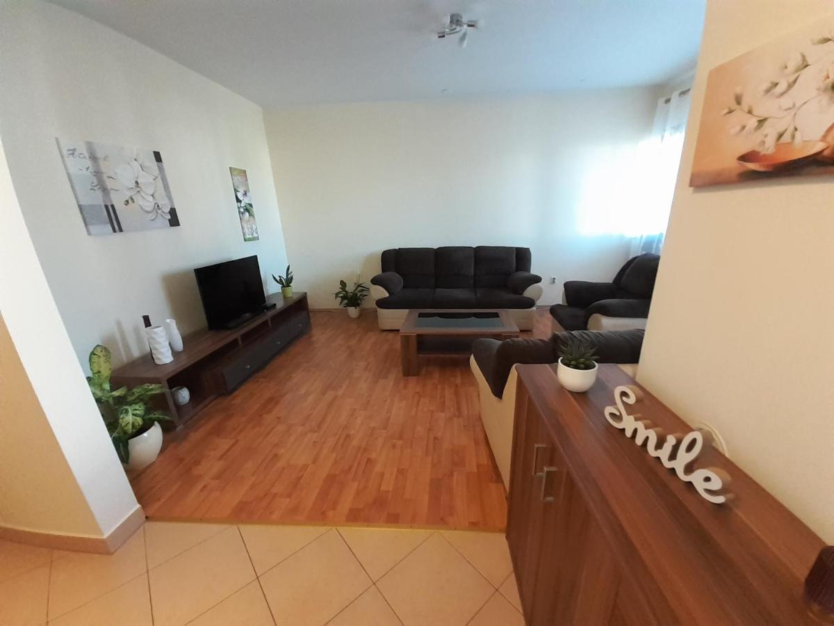 Ferienwohnung Apartman Lila Umag Exterior foto