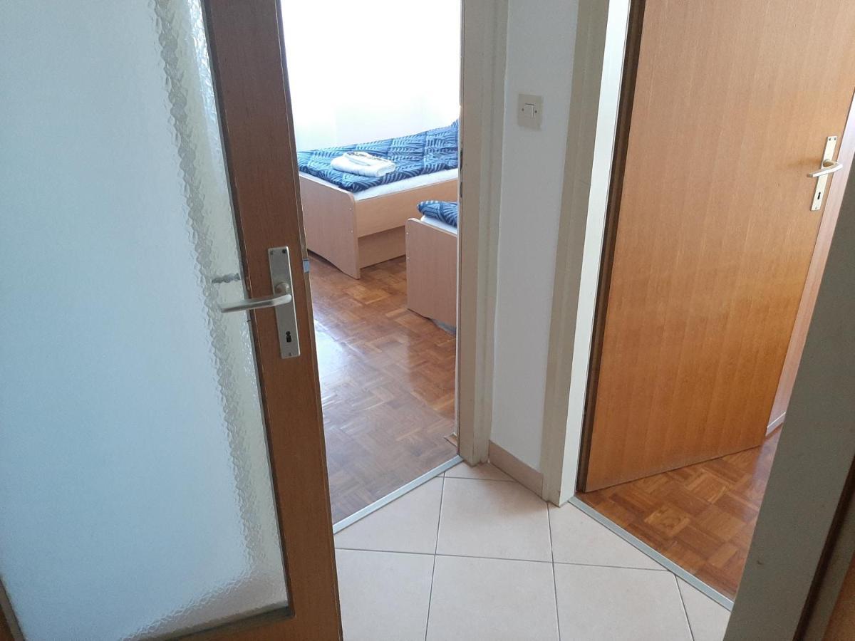 Ferienwohnung Apartman Lila Umag Exterior foto